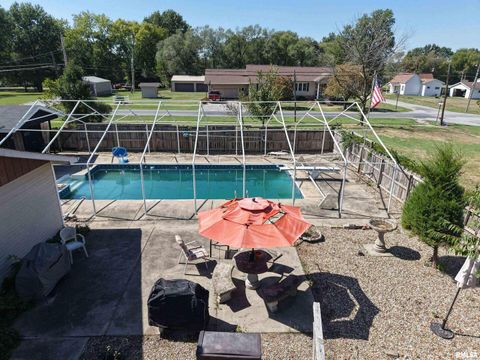 Tiny photo for 204 W Gelston Street, Valier, IL 62891 (MLS # EB459909)