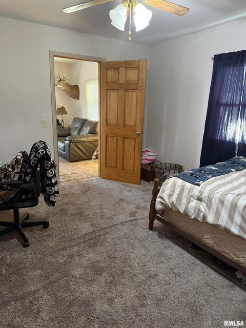 Tiny photo for 204 W Gelston Street, Valier, IL 62891 (MLS # EB459909)