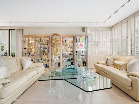 Tiny photo for 100 E Bellevue Place #3E, Chicago, IL 60611 (MLS # 12472082)