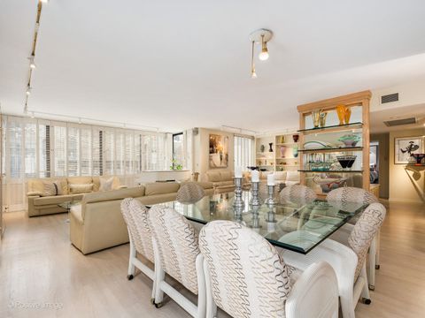 Tiny photo for 100 E Bellevue Place #3E, Chicago, IL 60611 (MLS # 12472082)