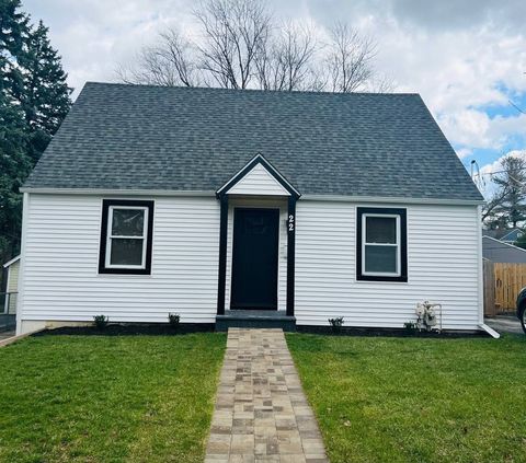 Photo of 22 N 12th Street, St. Charles, IL 60174 (MLS # 12613954)