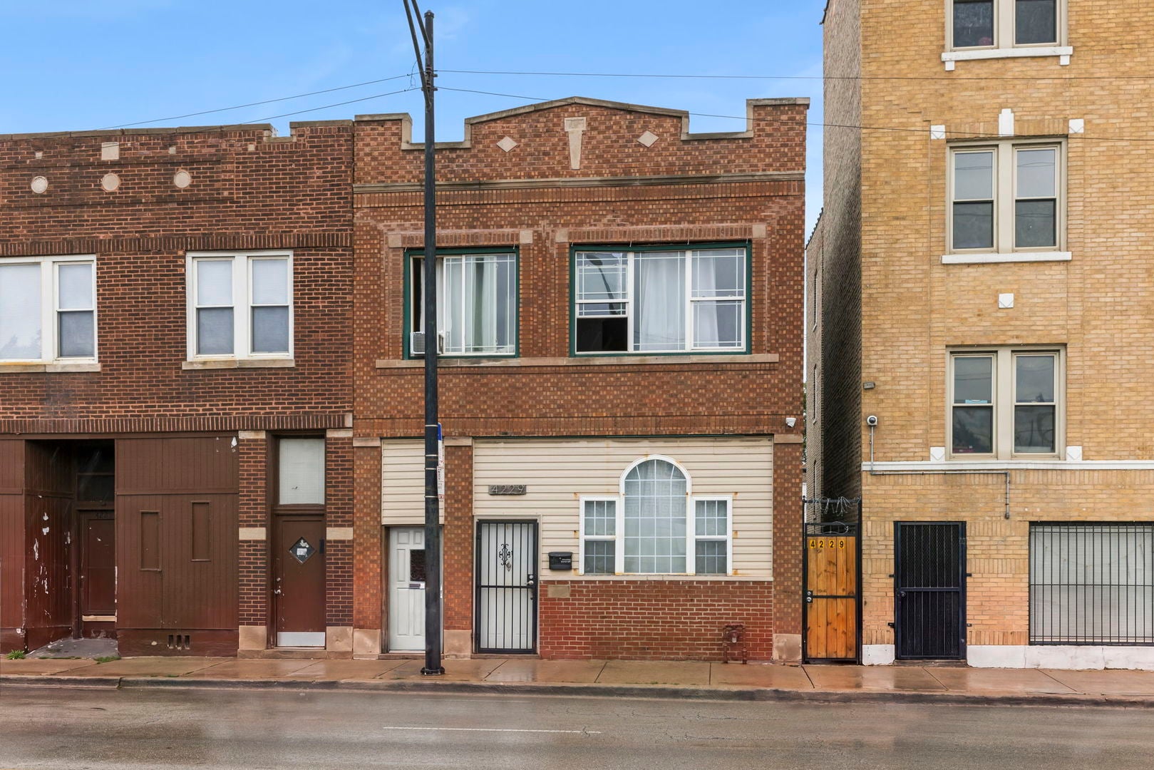 4229 W Division Street