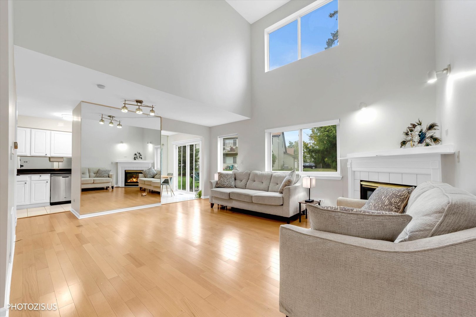 650 E Whispering Oaks Court