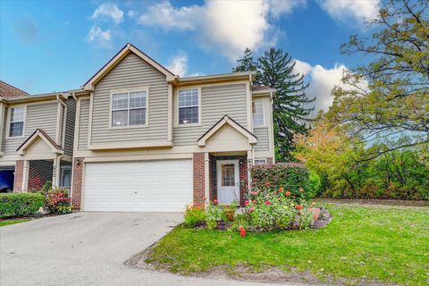 Photo of 650 E Whispering Oaks Court, Palatine, IL 60074 (MLS # 12504102)