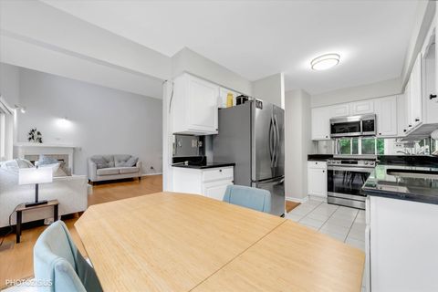 Tiny photo for 650 E Whispering Oaks Court, Palatine, IL 60074 (MLS # 12504102)