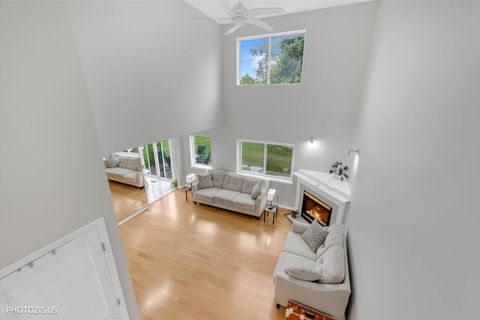 Tiny photo for 650 E Whispering Oaks Court, Palatine, IL 60074 (MLS # 12504102)