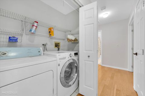 Tiny photo for 650 E Whispering Oaks Court, Palatine, IL 60074 (MLS # 12504102)