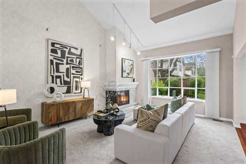 Tiny photo for 1029 Claremont Drive, Downers Grove, IL 60516 (MLS # 12572816)