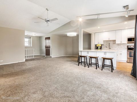 Tiny photo for 176 Grove Avenue #C, Des Plaines, IL 60016 (MLS # 12596361)