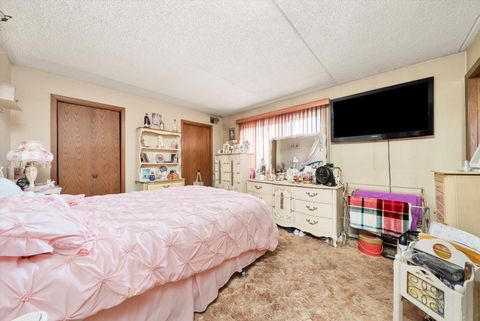 Tiny photo for 6237 S Newland Avenue #1N, Chicago, IL 60638 (MLS # 12552462)