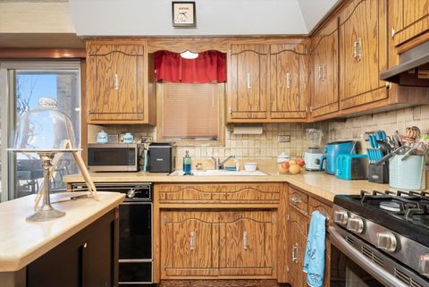 Tiny photo for 6237 S Newland Avenue #1N, Chicago, IL 60638 (MLS # 12552462)