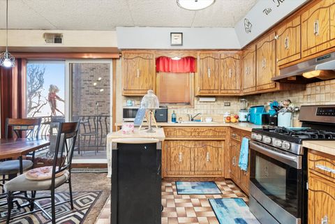 Tiny photo for 6237 S Newland Avenue #1N, Chicago, IL 60638 (MLS # 12552462)