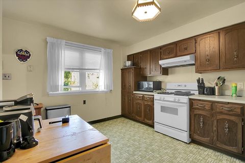 Tiny photo for 703 Oakland Avenue, Joliet, IL 60435 (MLS # 12529045)