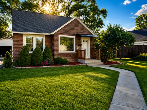 Photo of 2842 Rhodes Avenue, Melrose Park, IL 60164 (MLS # 12681238)