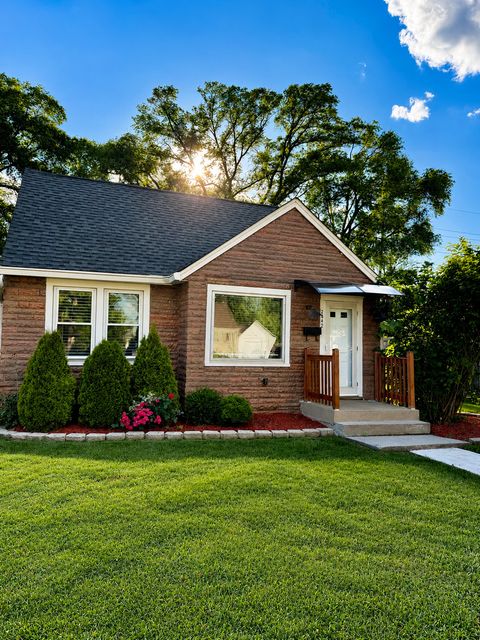 Tiny photo for 2842 Rhodes Avenue, Melrose Park, IL 60164 (MLS # 12681238)