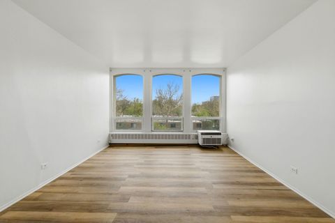 Tiny photo for 1451 E 55th Street #417N, Chicago, IL 60615 (MLS # 12622680)