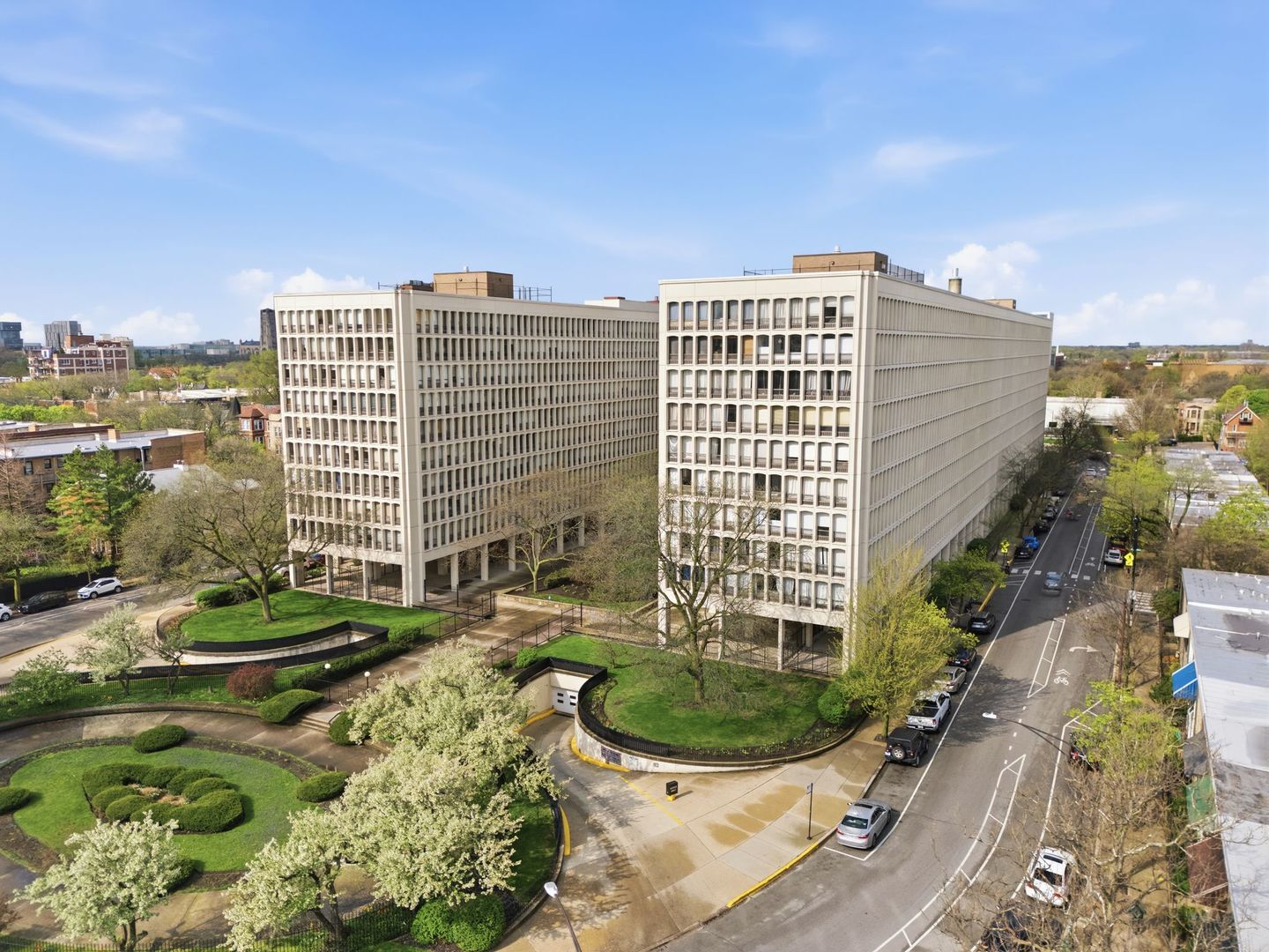 1451 E 55th Street 417N