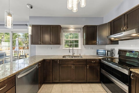 Tiny photo for 24 Westmoor Court, Aurora, IL 60502 (MLS # 12750457)
