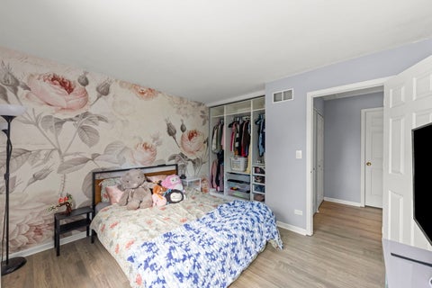 Tiny photo for 24 Westmoor Court, Aurora, IL 60502 (MLS # 12750457)