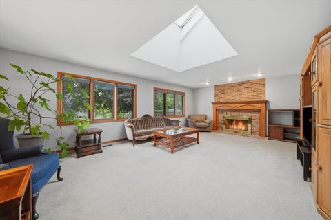 Tiny photo for 709 Jenkisson Avenue, Lake Bluff, IL 60044 (MLS # 12776011)