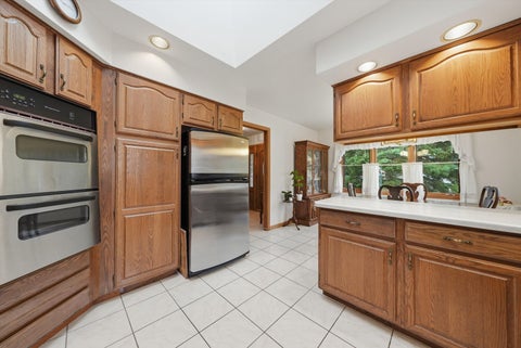 Tiny photo for 709 Jenkisson Avenue, Lake Bluff, IL 60044 (MLS # 12776011)