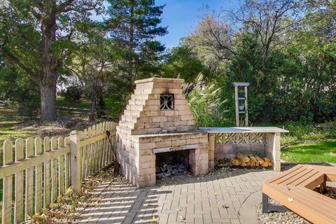 Tiny photo for 402 Hankes Road, Sugar Grove, IL 60554 (MLS # 12504931)