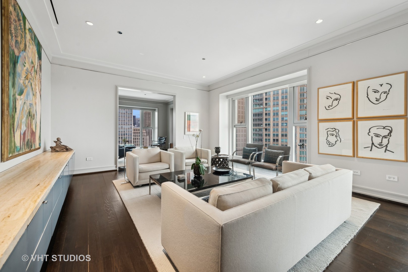 77 E WALTON Street 25D