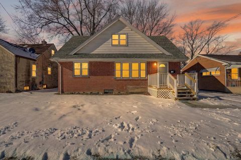 Photo of 406 Bayliss Avenue, Rockford, IL 61101 (MLS # 12557830)