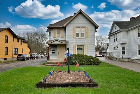 442 N Lake Street N Aurora IL 60506