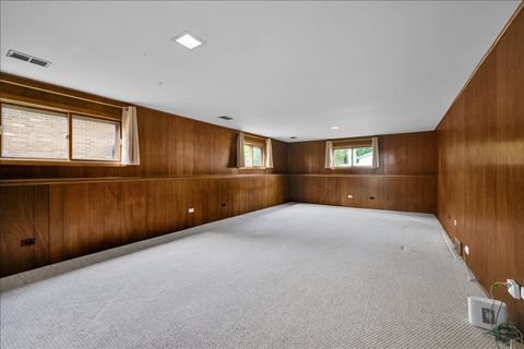 Tiny photo for 850 S Hillside Avenue, Elmhurst, IL 60126 (MLS # 12637153)