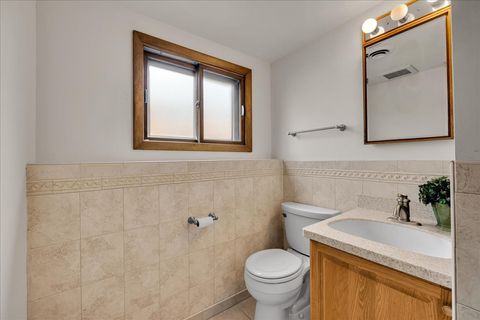 Tiny photo for 850 S Hillside Avenue, Elmhurst, IL 60126 (MLS # 12637153)