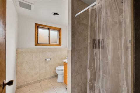 Tiny photo for 850 S Hillside Avenue, Elmhurst, IL 60126 (MLS # 12637153)