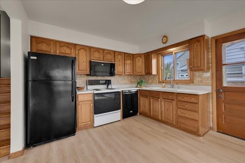 Tiny photo for 850 S Hillside Avenue, Elmhurst, IL 60126 (MLS # 12637153)