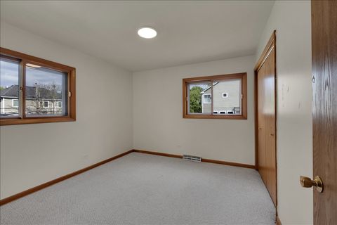 Tiny photo for 850 S Hillside Avenue, Elmhurst, IL 60126 (MLS # 12637153)
