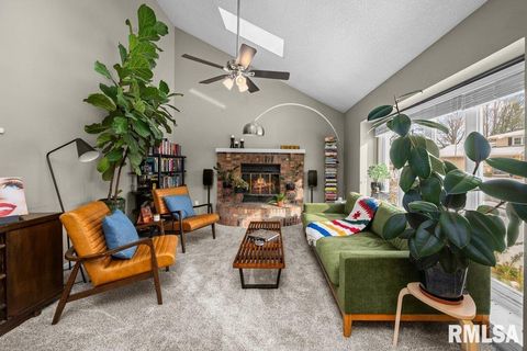 Tiny photo for 4545 ASPEN HILLS Circle, Bettendorf, IA 52722 (MLS # QC4270013)