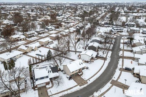 Tiny photo for 4545 ASPEN HILLS Circle, Bettendorf, IA 52722 (MLS # QC4270013)