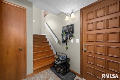 Tiny photo for 4545 ASPEN HILLS Circle, Bettendorf, IA 52722 (MLS # QC4270013)