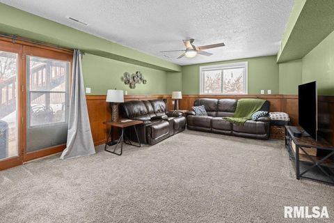 Tiny photo for 4545 ASPEN HILLS Circle, Bettendorf, IA 52722 (MLS # QC4270013)