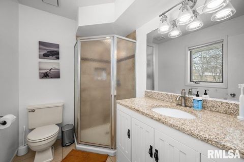 Tiny photo for 4545 ASPEN HILLS Circle, Bettendorf, IA 52722 (MLS # QC4270013)