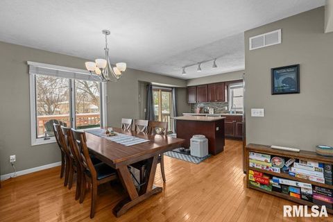 Tiny photo for 4545 ASPEN HILLS Circle, Bettendorf, IA 52722 (MLS # QC4270013)