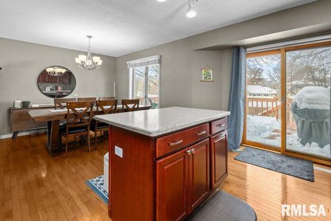 Tiny photo for 4545 ASPEN HILLS Circle, Bettendorf, IA 52722 (MLS # QC4270013)