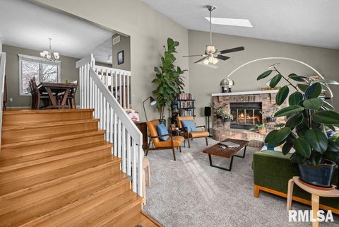 Tiny photo for 4545 ASPEN HILLS Circle, Bettendorf, IA 52722 (MLS # QC4270013)