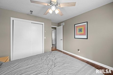 Tiny photo for 4545 ASPEN HILLS Circle, Bettendorf, IA 52722 (MLS # QC4270013)