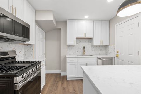 Tiny photo for 9534 S Euclid Avenue, Chicago, IL 60617 (MLS # 12530796)