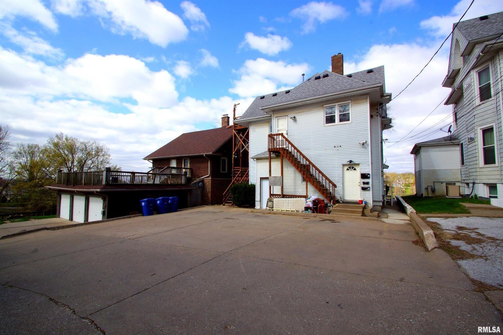 705 BRADY Street