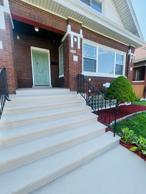 Tiny photo for 1932 East Avenue, Berwyn, IL 60402 (MLS # 12474849)