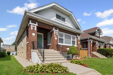 Tiny photo for 1932 East Avenue, Berwyn, IL 60402 (MLS # 12474849)