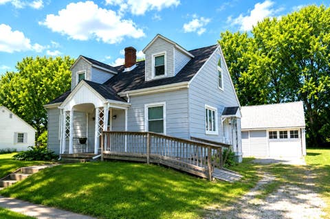Tiny photo for 1402 W 3rd Street, Sterling, IL 61081 (MLS # 12703241)