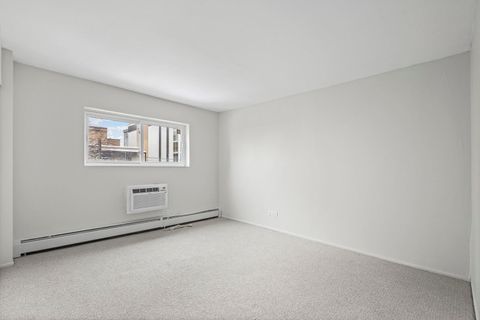 Tiny photo for 1567 Ridge Avenue #408, Evanston, IL 60201 (MLS # 12527674)