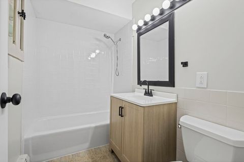 Tiny photo for 1567 Ridge Avenue #408, Evanston, IL 60201 (MLS # 12527674)